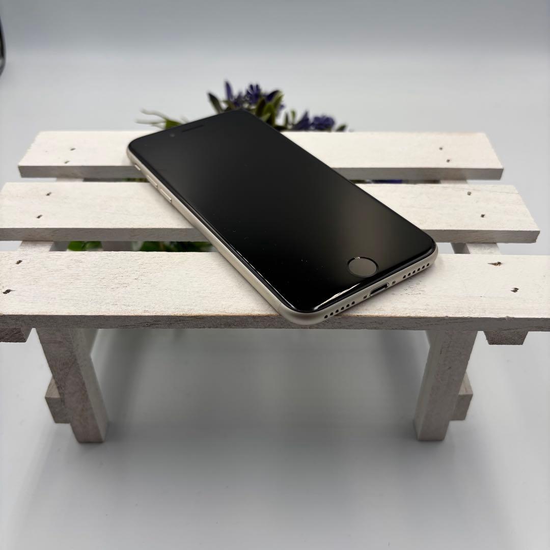 【美品】iPhone SE第3世代 64GB スターライト 341