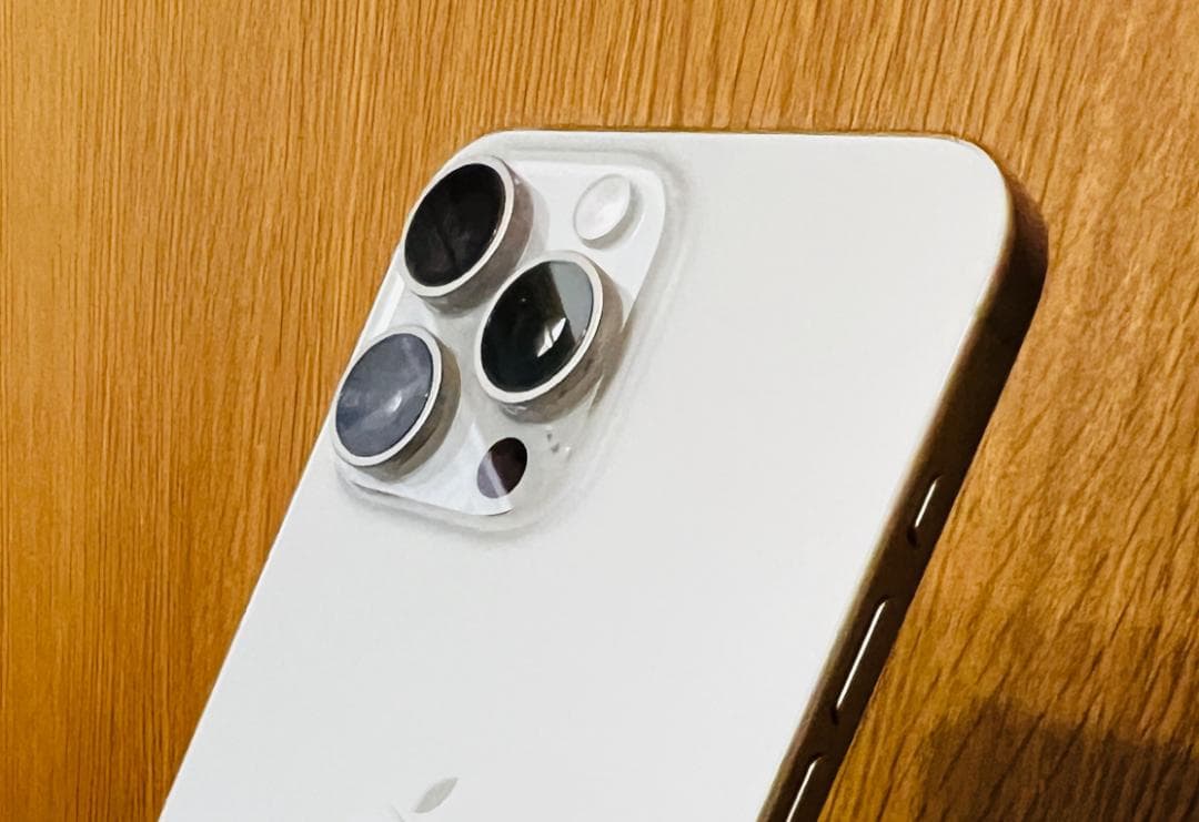 【最大容量100%】iPhone 15 pro 256GB SIMフリー 美品