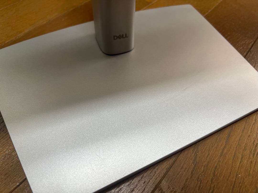 Dell U2723QX 27インチ 4K ハブモニター