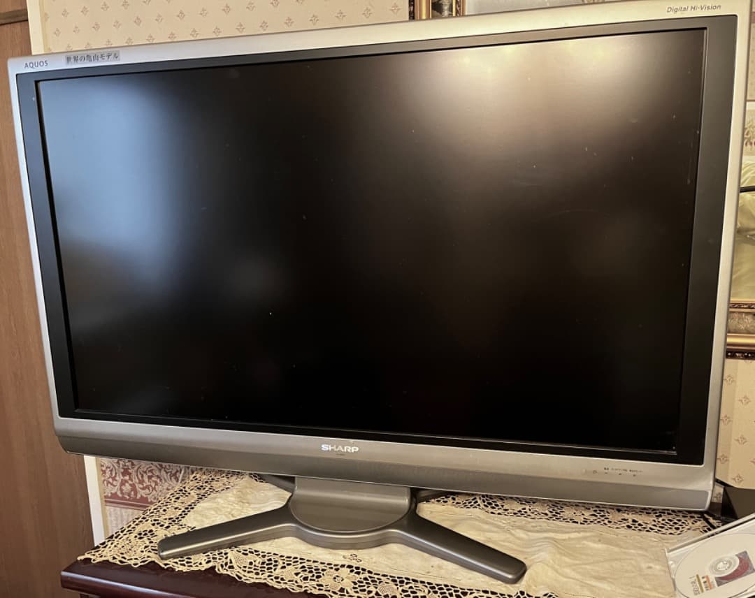 シャープ　40インチテレビ　Aquos 　LC-40AE6 国内製　美品！