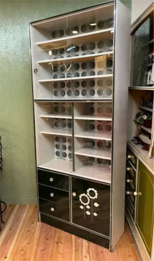 衣音⭐︎飾り棚 食器棚 昭和レトロ レトロポップ インテリア 当時物