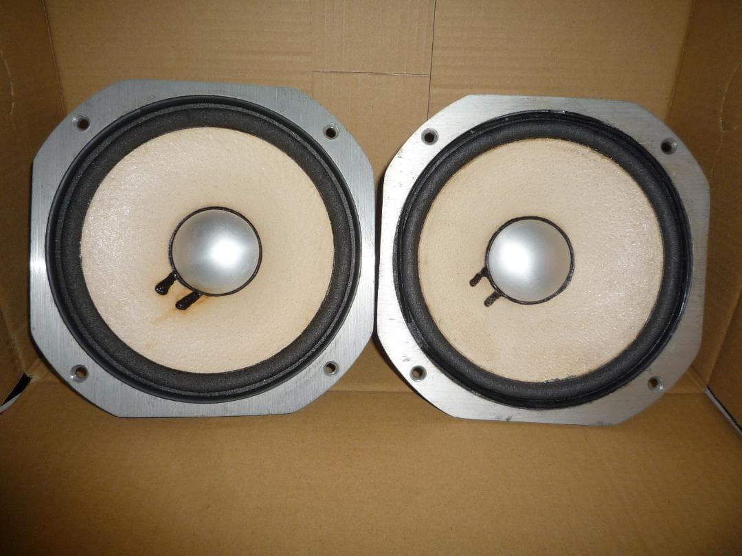 JBL　LE8T　8インチ スピーカー 2個セット