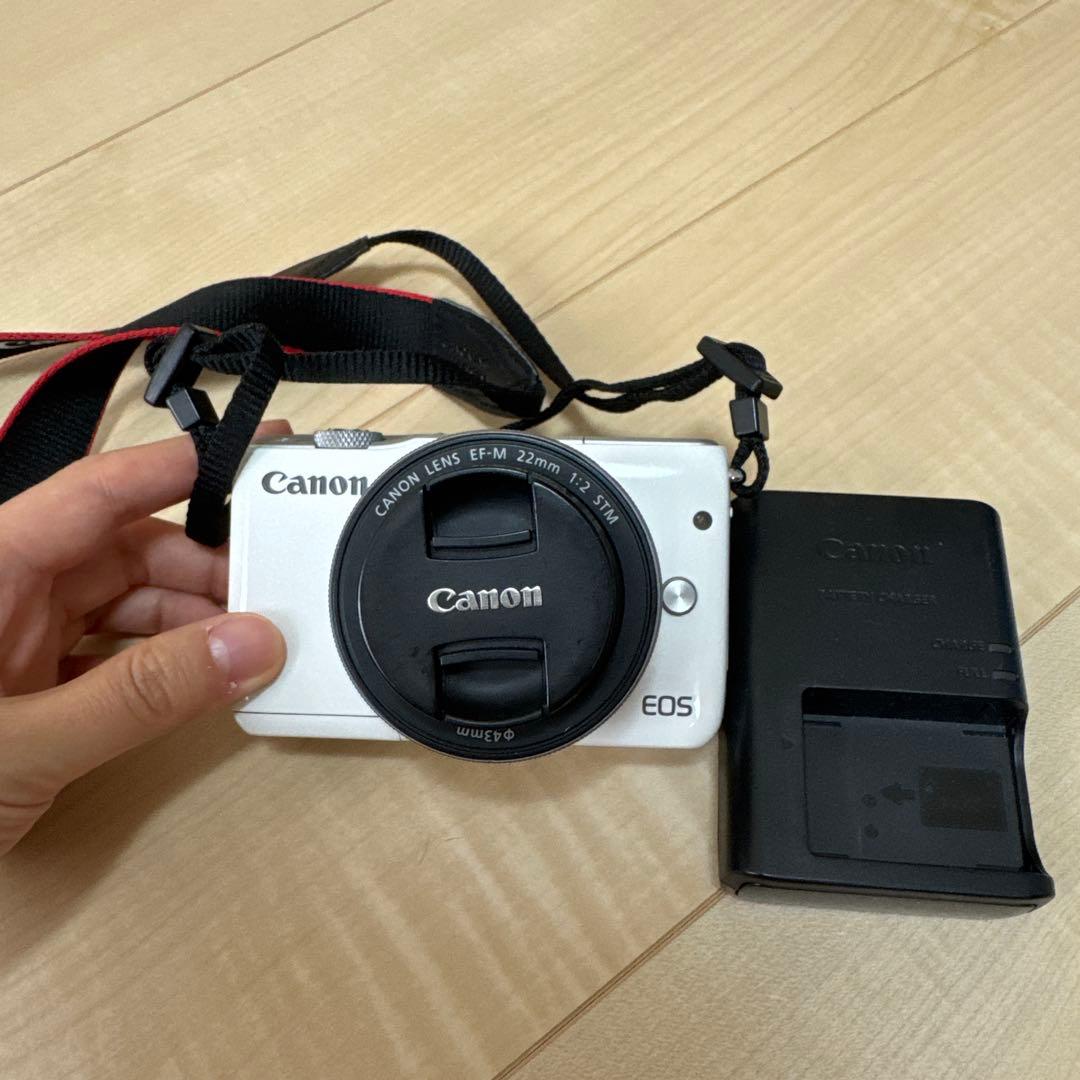 【最終お値下げ】Canon EOS M10 ミラーレス一眼 ホワイト