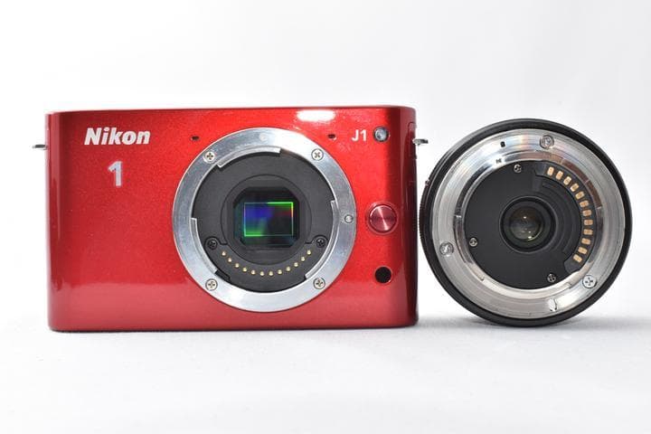 Nikon 1 J1 レッド 10-30mmレンズキット