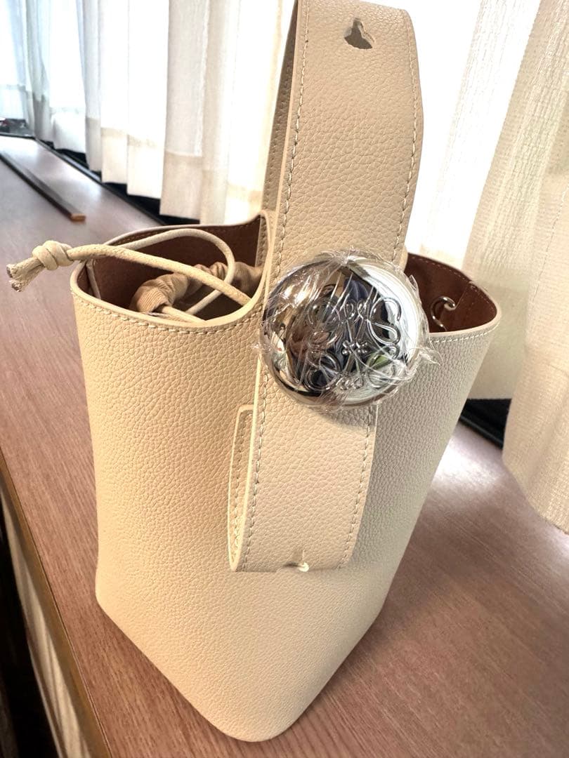新品未使用⭐︎LOEWEペブルバケットミニショルダーハンドバッグ