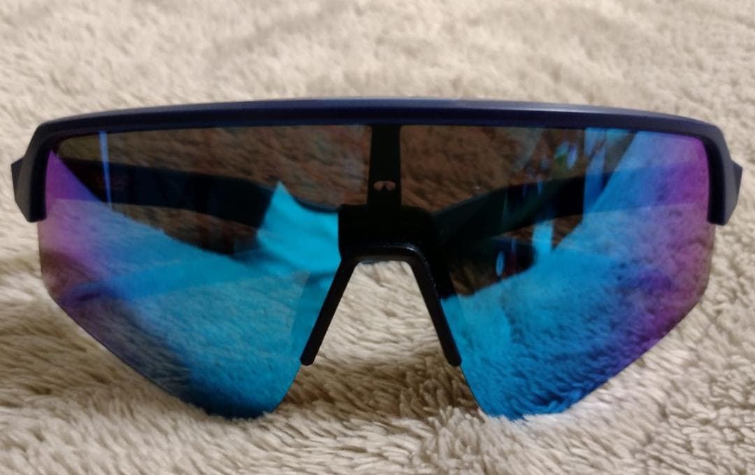 み*み様 OAKLEYオークリー正規品 SUTRO LITE SWEEP