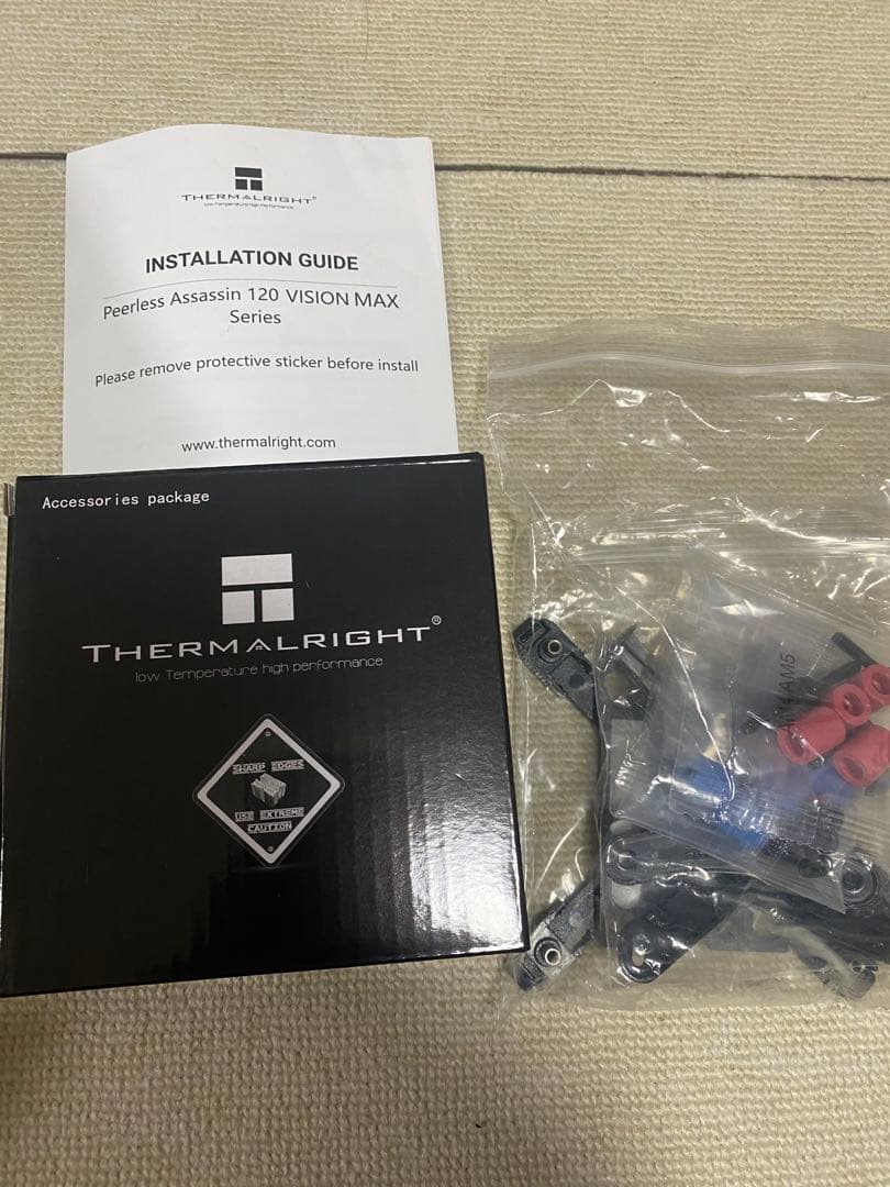 Thermalright Peerless Assassin 120 液晶付き