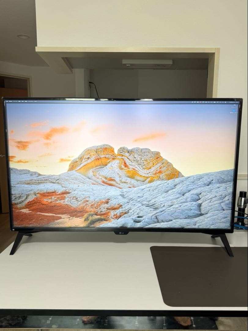 LG 43UN700T-B 43インチ 4Kディスプレイ本体