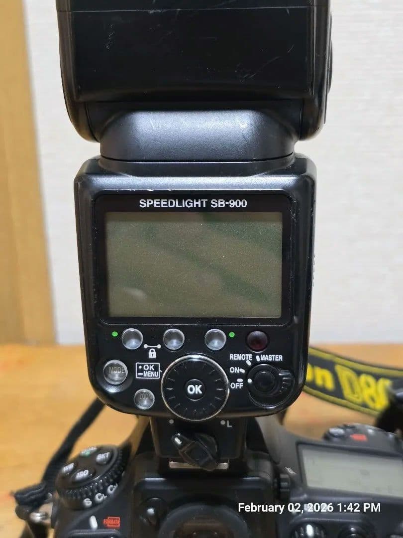 Nikon D800 一眼レフカメラ AF-S NIKKOR 18-200mm