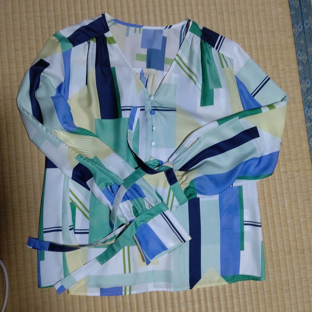 マック新品未使用ピンキーダイアンカラーブロックプリントブラウス