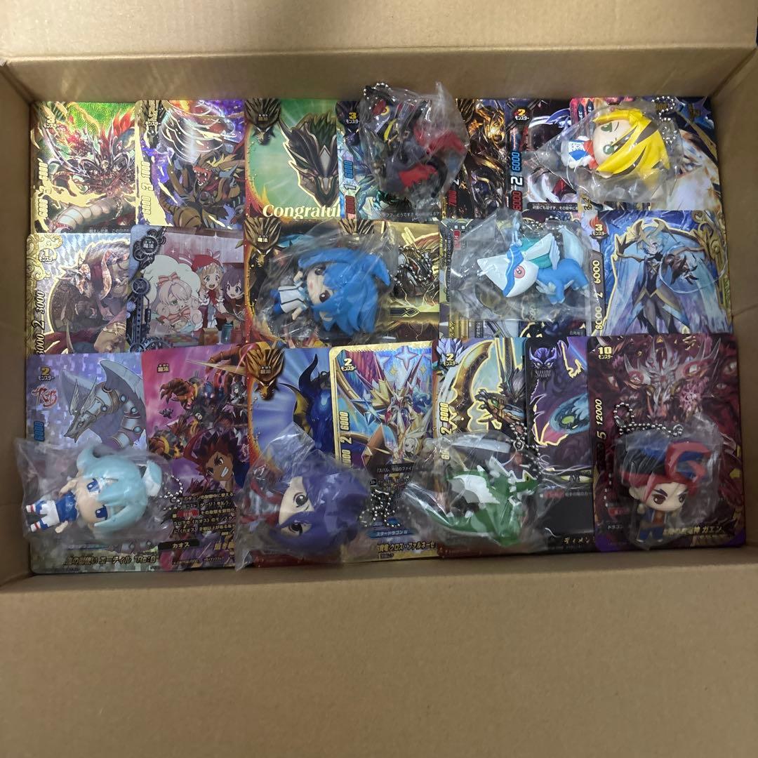 バ*し様 バディファイト まとめ売り 引退品 1200枚以上 ボールチェーンフィ