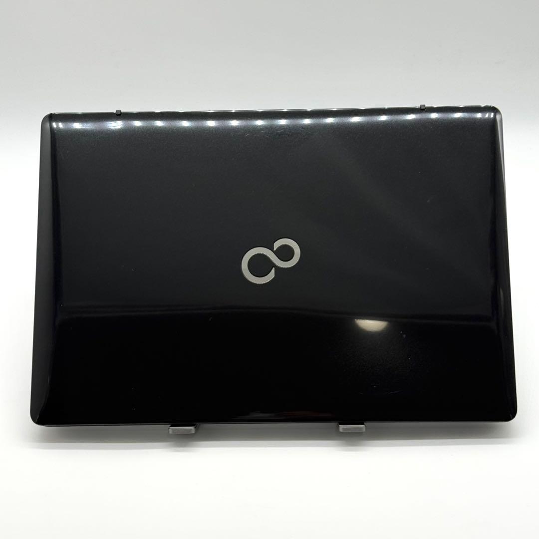 ノートパソコン 準美品 AMD Ryzen3 8GB 新品SSD256 DVD