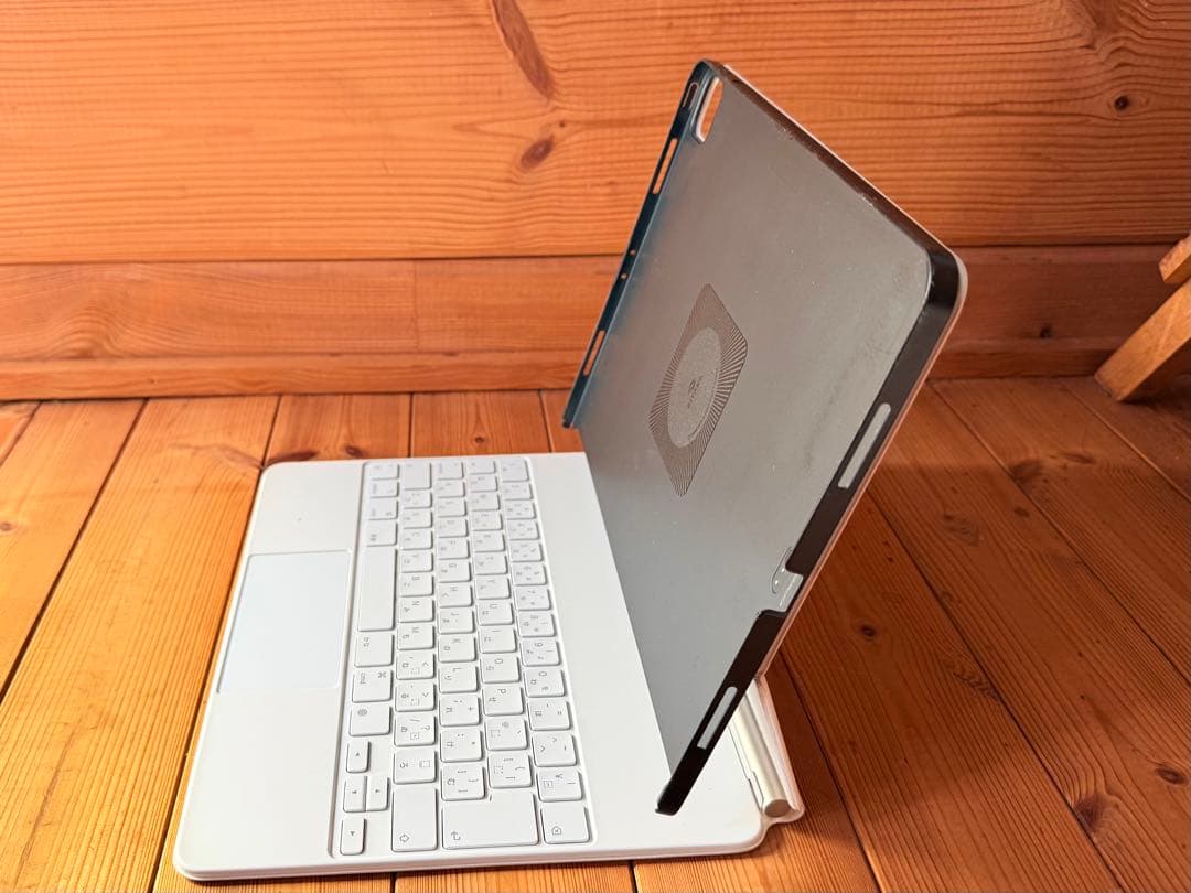 Apple純正Magic Keyboard ＋PITAKA MagSafe