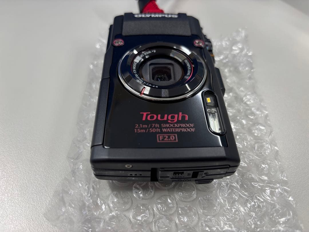 【未使用品】OLYMPUS TG-4 赤色 デジタルカメラ