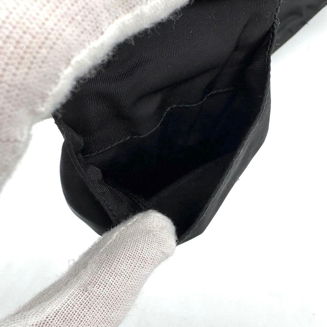 ✨極希少✨プラダ ボディバッグ 三角ロゴプレート ナイロン ブラック