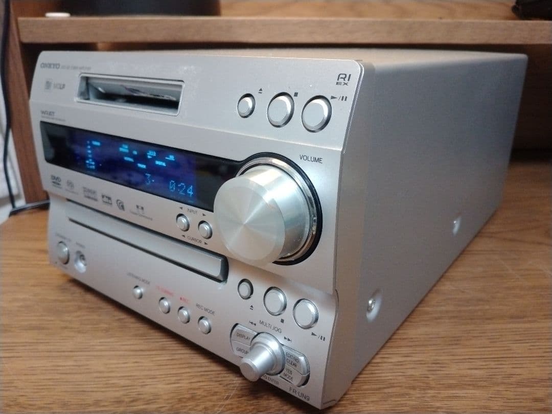 ONKYO　コンポ　FR-UN9