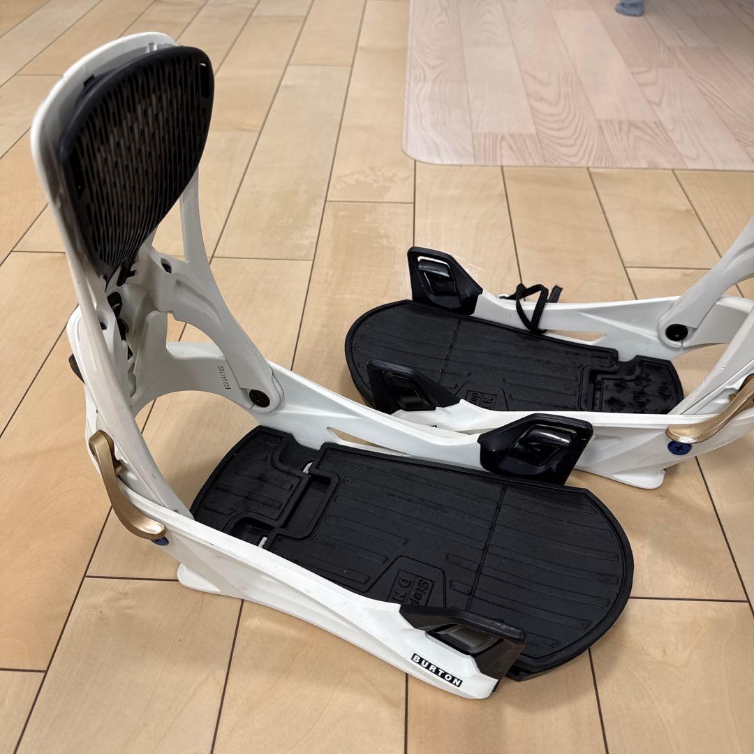 ホワイト スノーボード ビンディング