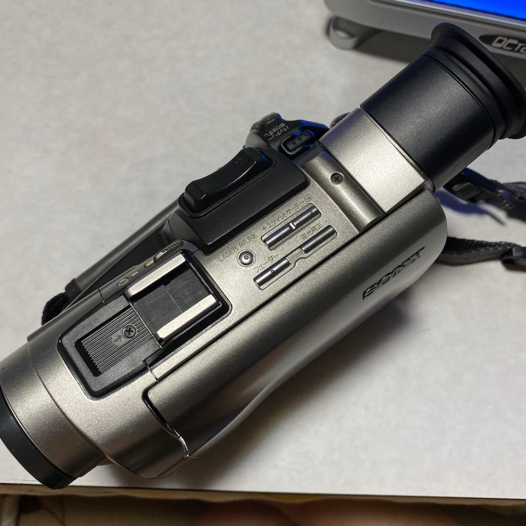 SONY miniDV HANDYCAM DCR-TRV7 ⑨