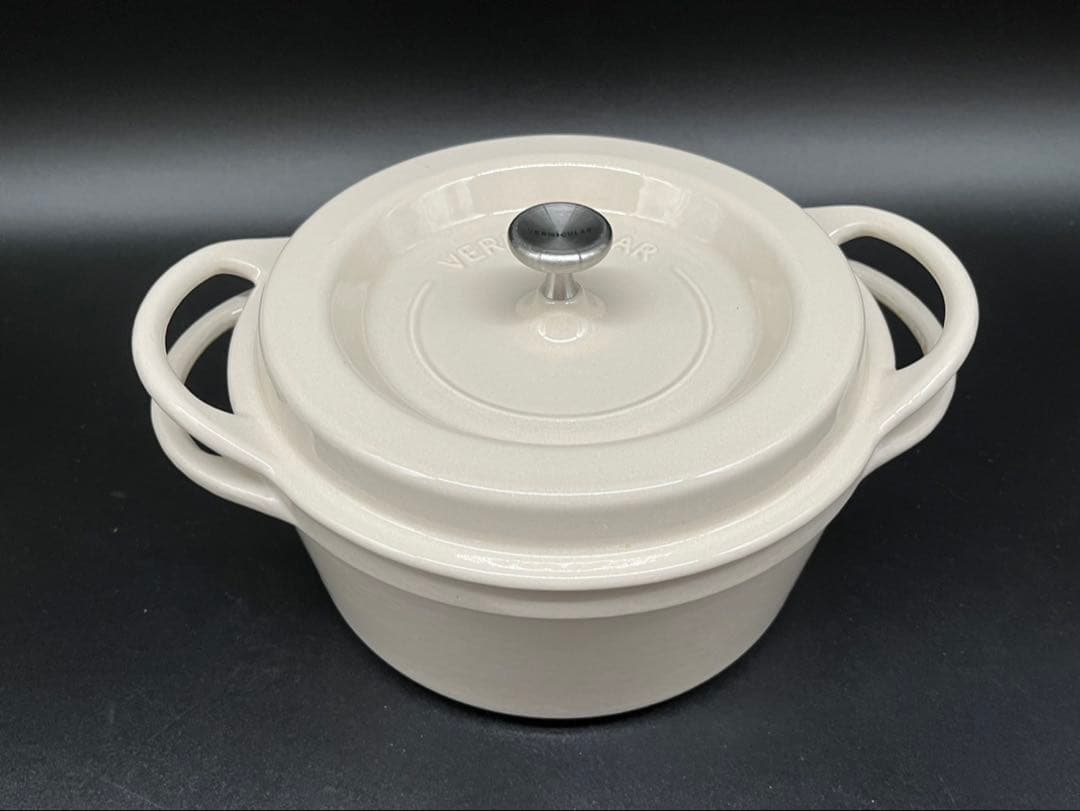 ◇【美品】バーミキュラ オーブンポットラウンド