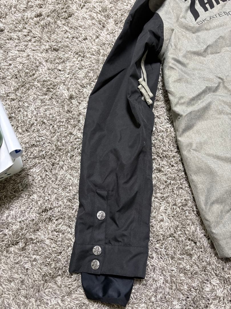 THRASHER スノボ　ウェア　パーカー