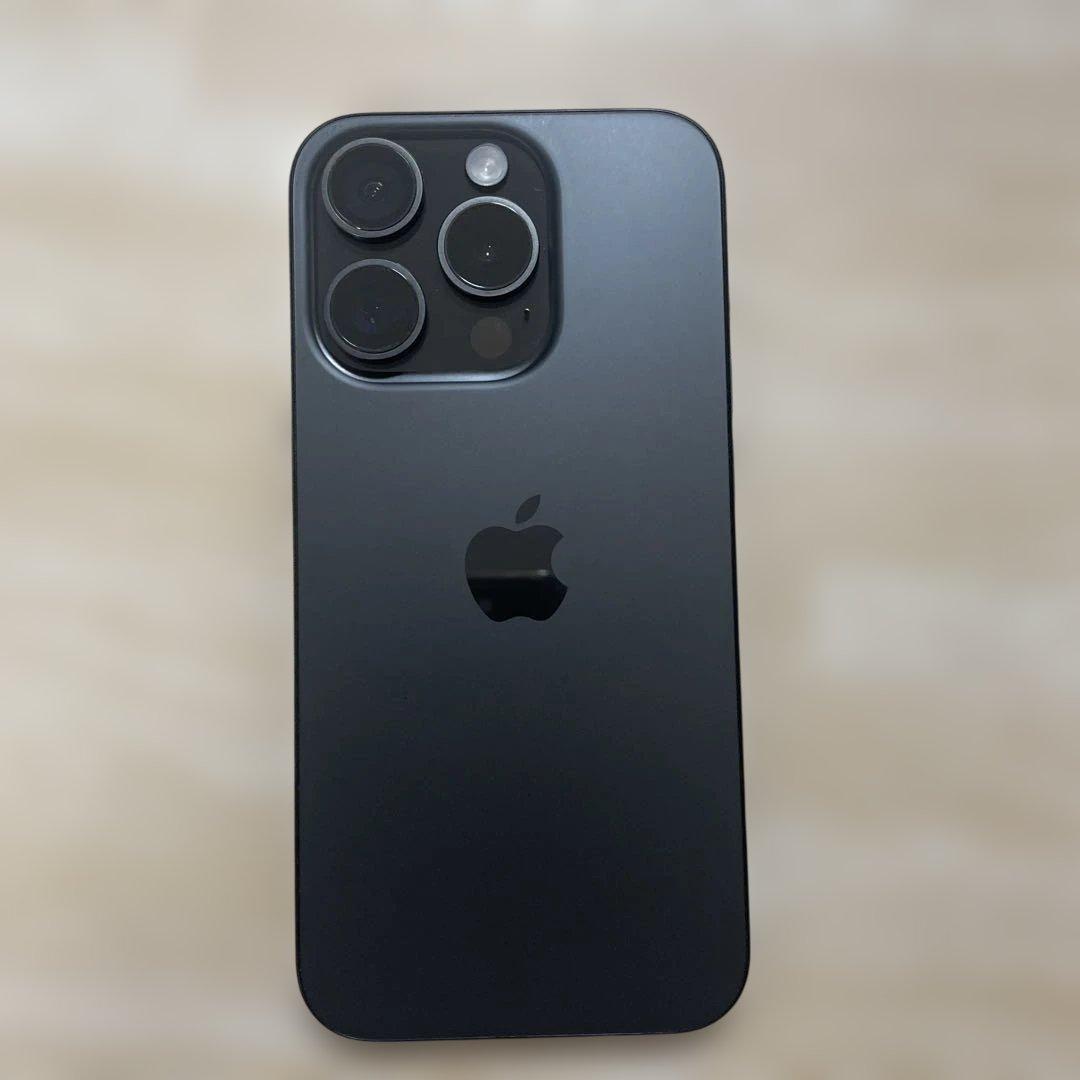 Apple iPhone 15 Pro 本体　SIMフリー