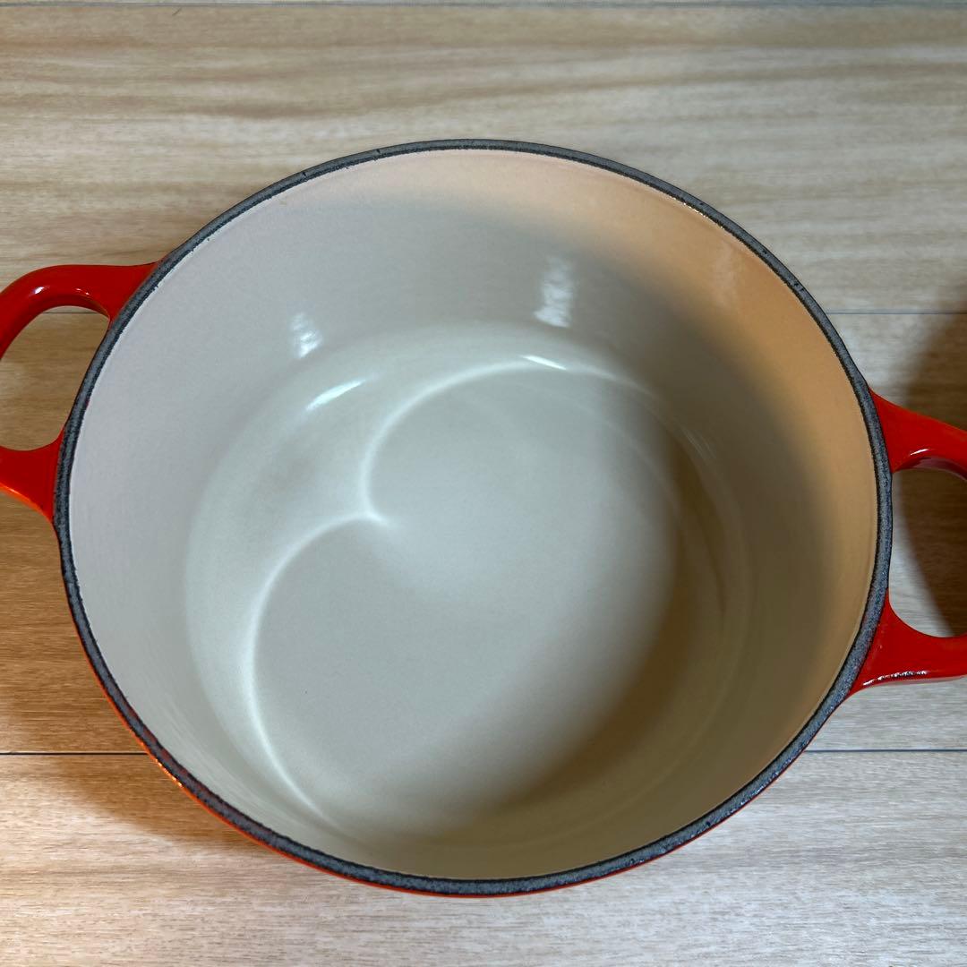 ルクルーゼ　ココットロンド　18cm チリレッド　両手鍋　鍋