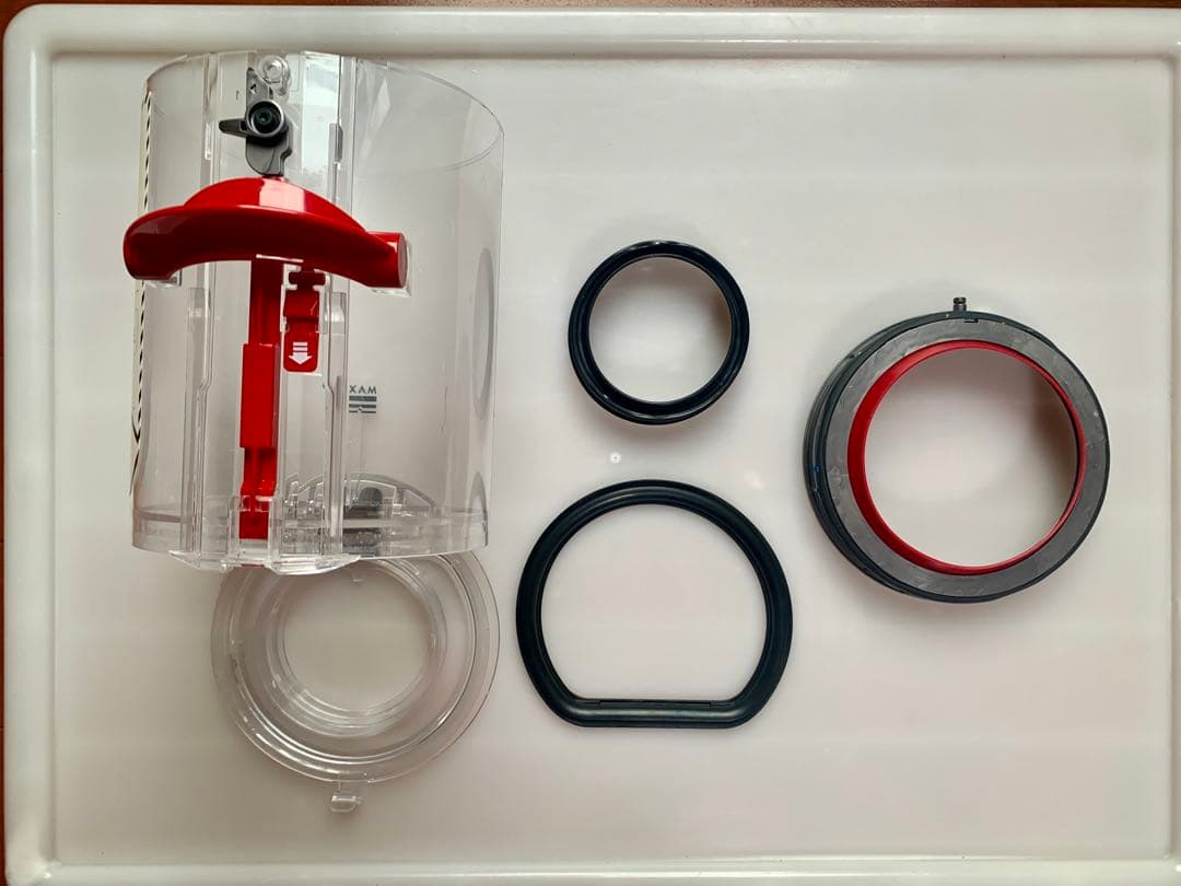 dyson ダイソンV10 本体のみ【分解清掃済み】