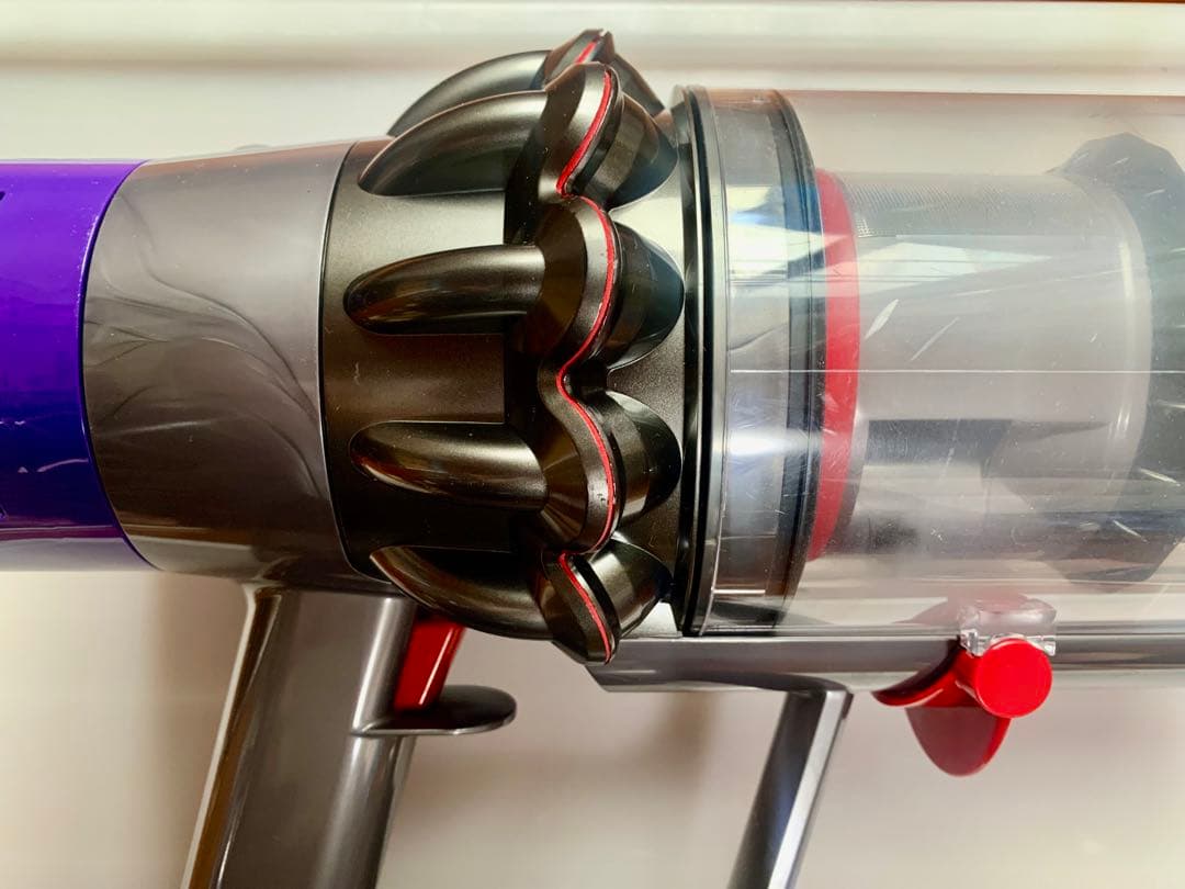 dyson ダイソンV10 本体のみ【分解清掃済み】