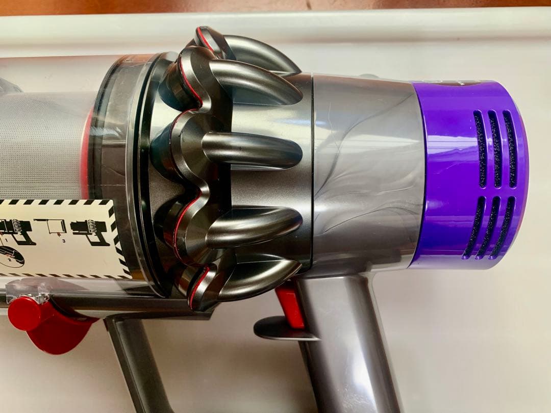 dyson ダイソンV10 本体のみ【分解清掃済み】