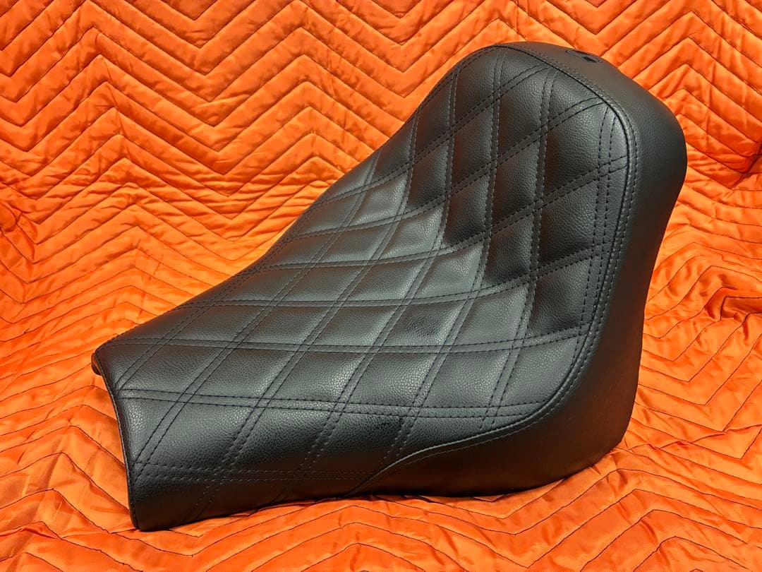 SaddleMen レネゲード-LS ソロシート ブラック FXFB/S