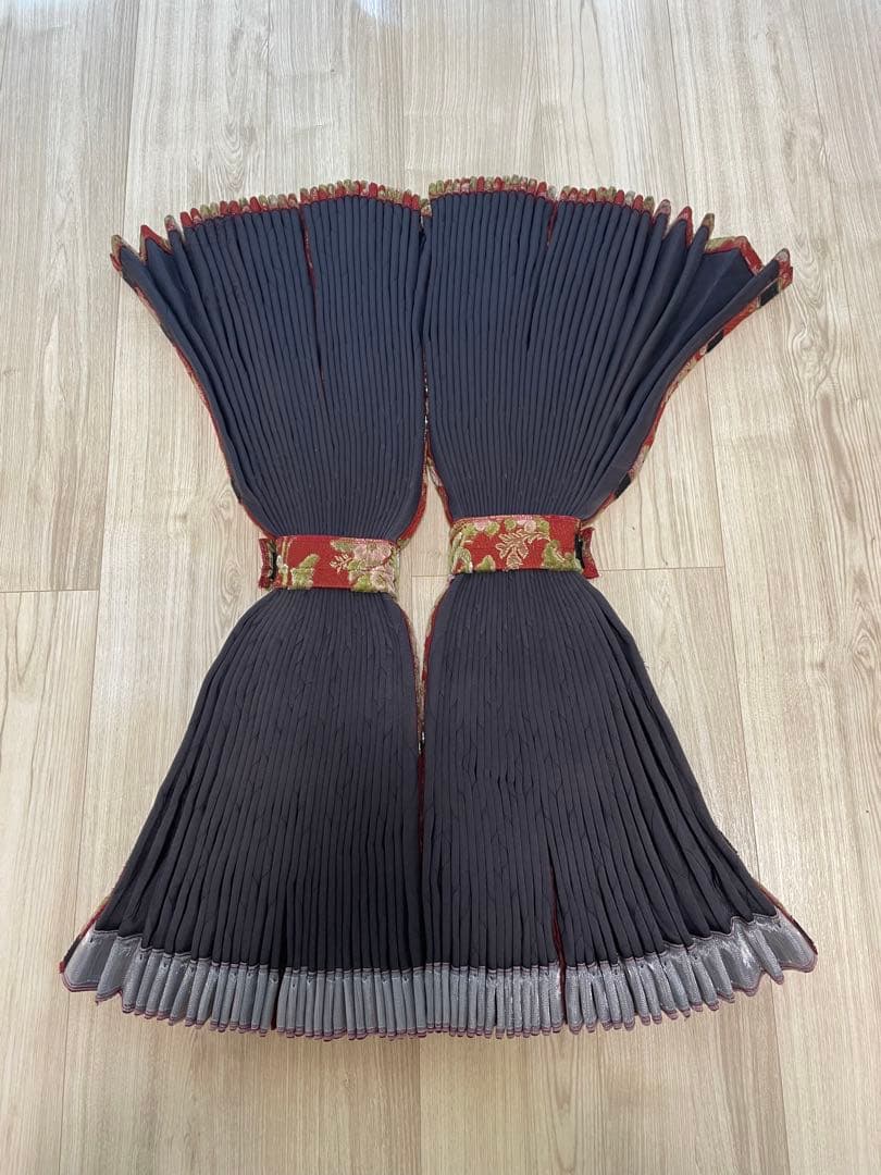 金華山　仮眠カーテン　裏生地プリーツ仕様　花かご　ワイン　日野純正カーテン駒付き