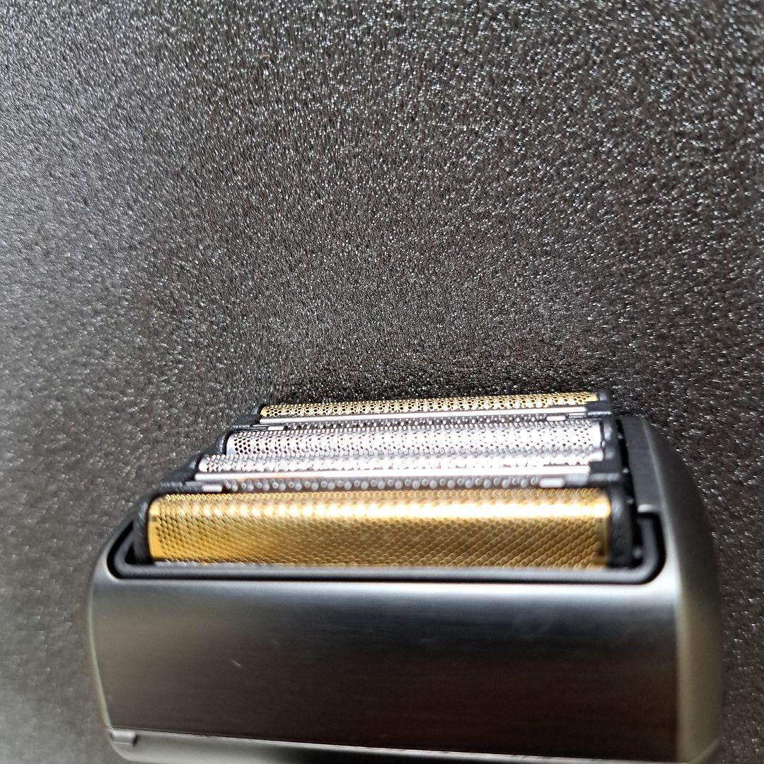 IZUMI｜イズミ 往復式6枚刃シェーバー everedge（エバーエッジ）