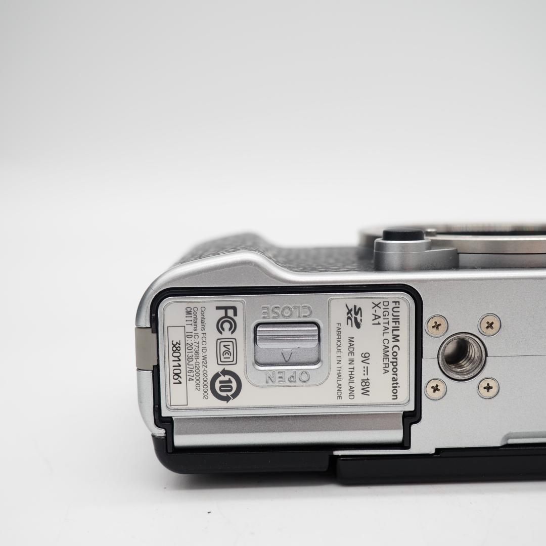 FUJIFILM X-A1 ボディ ブラック フジフィルム