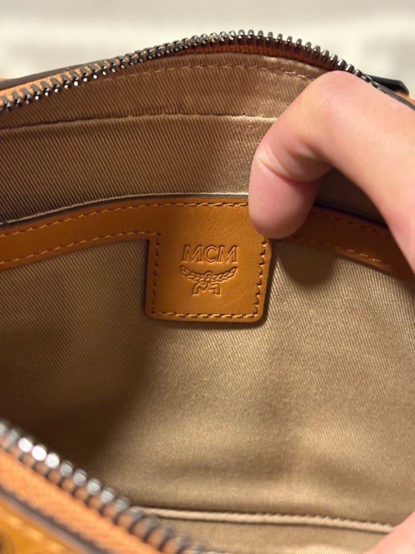 MCM ボディバッグ ブラウン レザー