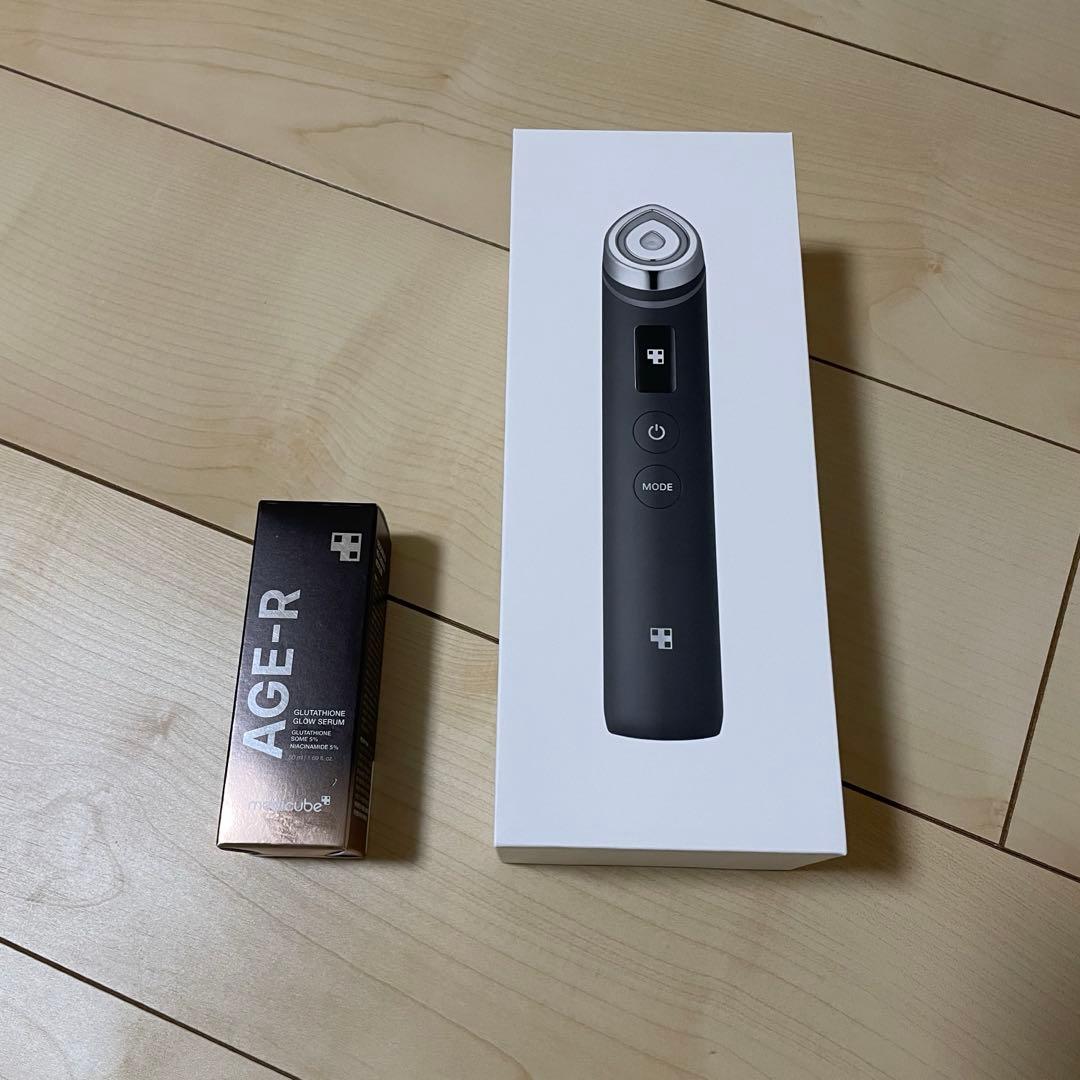 メディキューブAGE-Rブースタープロブラックグルタチオングロウアンプル50ml