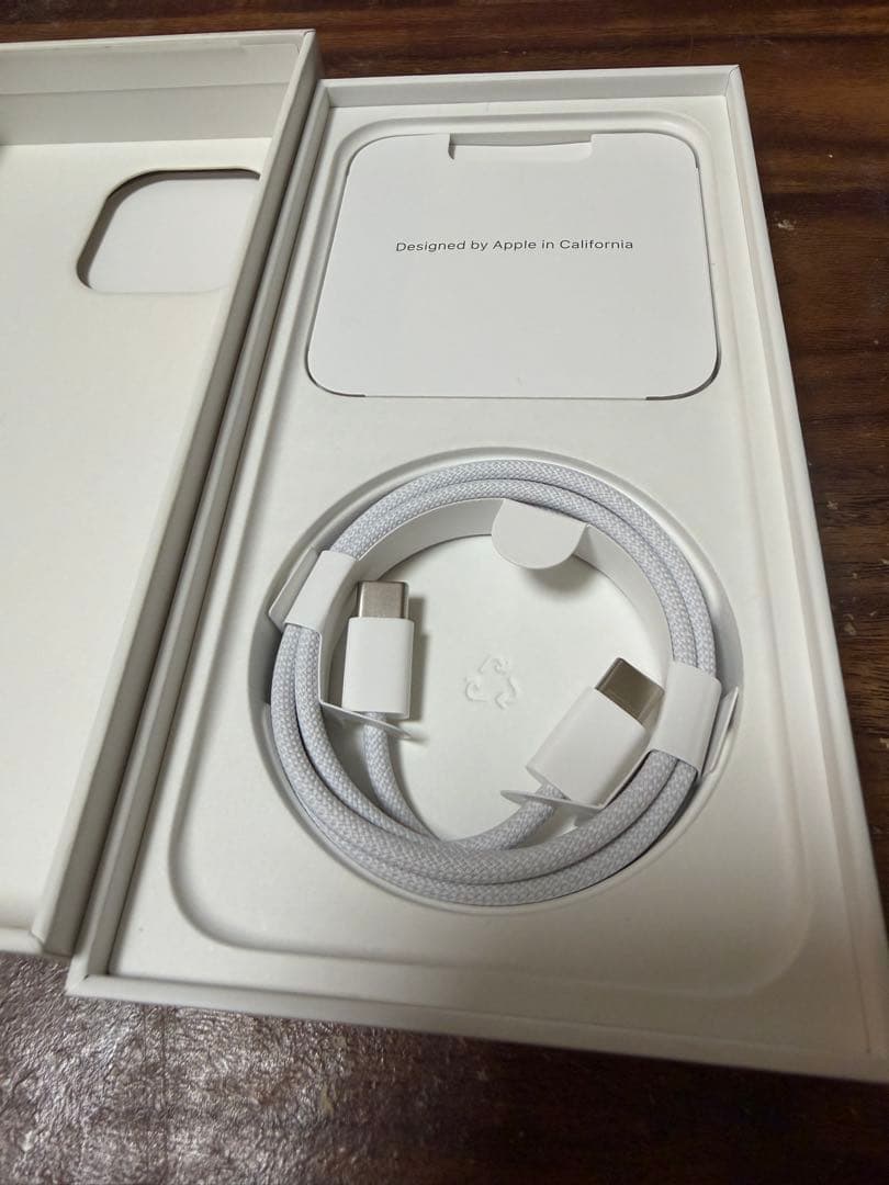 Apple iPhone 15 Pro Max 512GB本体