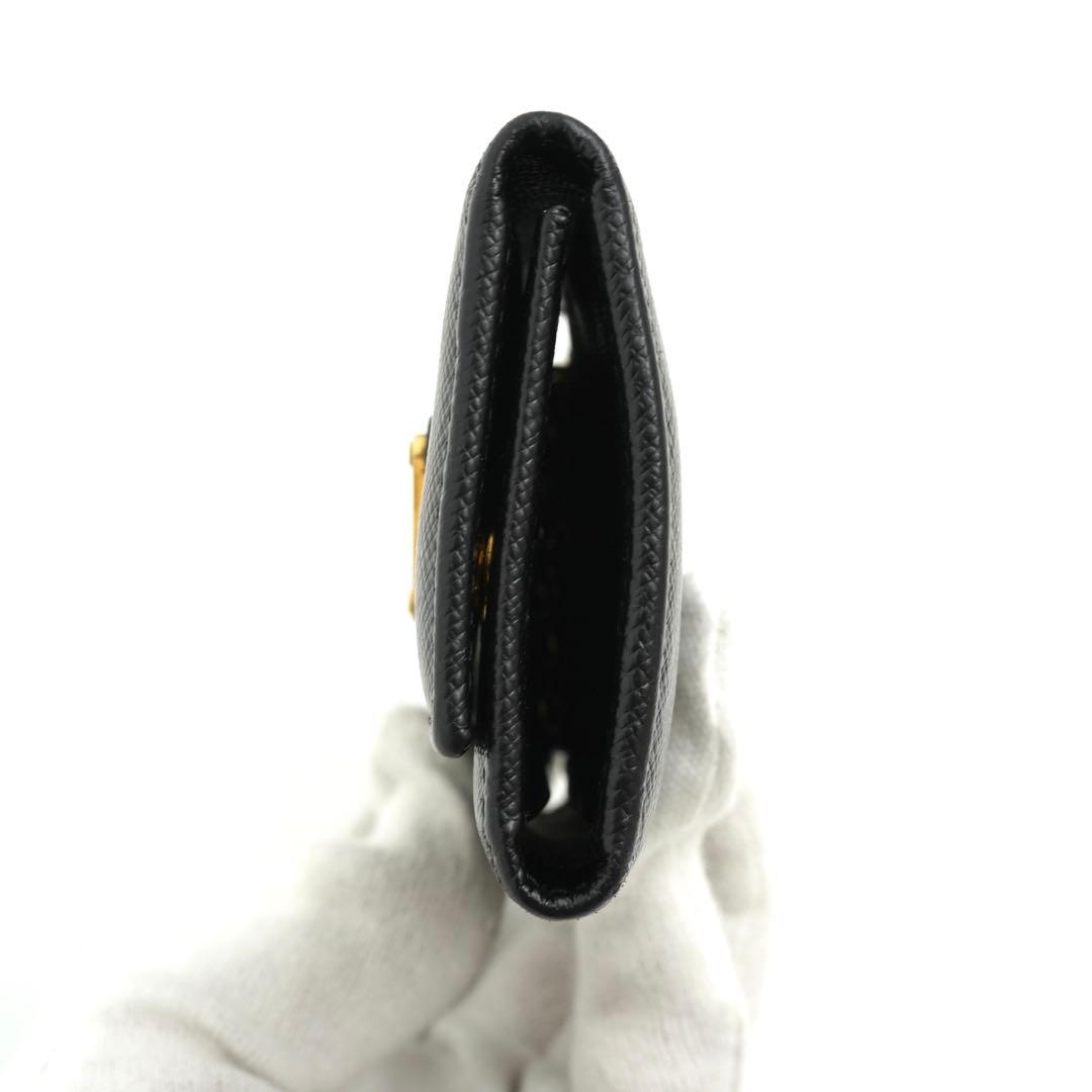 ✨未使用に近い✨　PRADA キーケース　三角プレート　サフィアーノレザー　6連