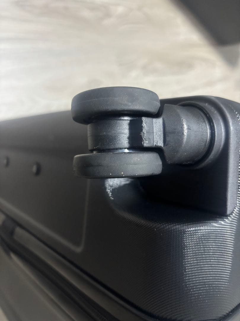 無印良品 105L スーツケース ハードキャリーケース バーを自由に調節できる