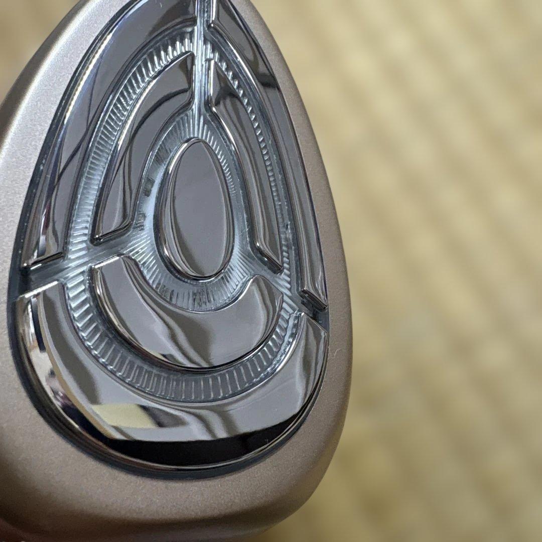 meラボンエクラ 美顔器