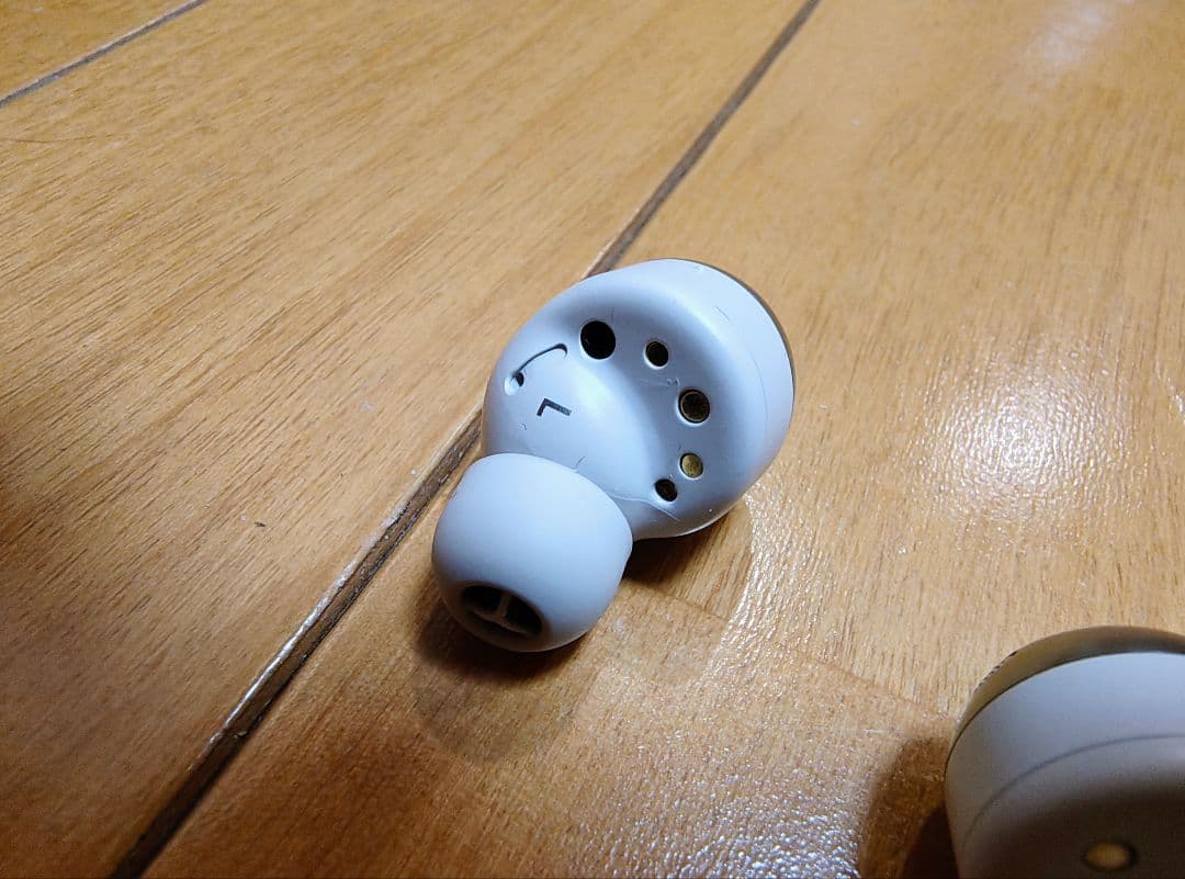 Technics AZ100 ワイヤレスイヤホン　美品　専用ケース付き