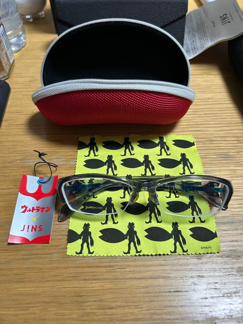 ウルトラマン× JINS メガネ