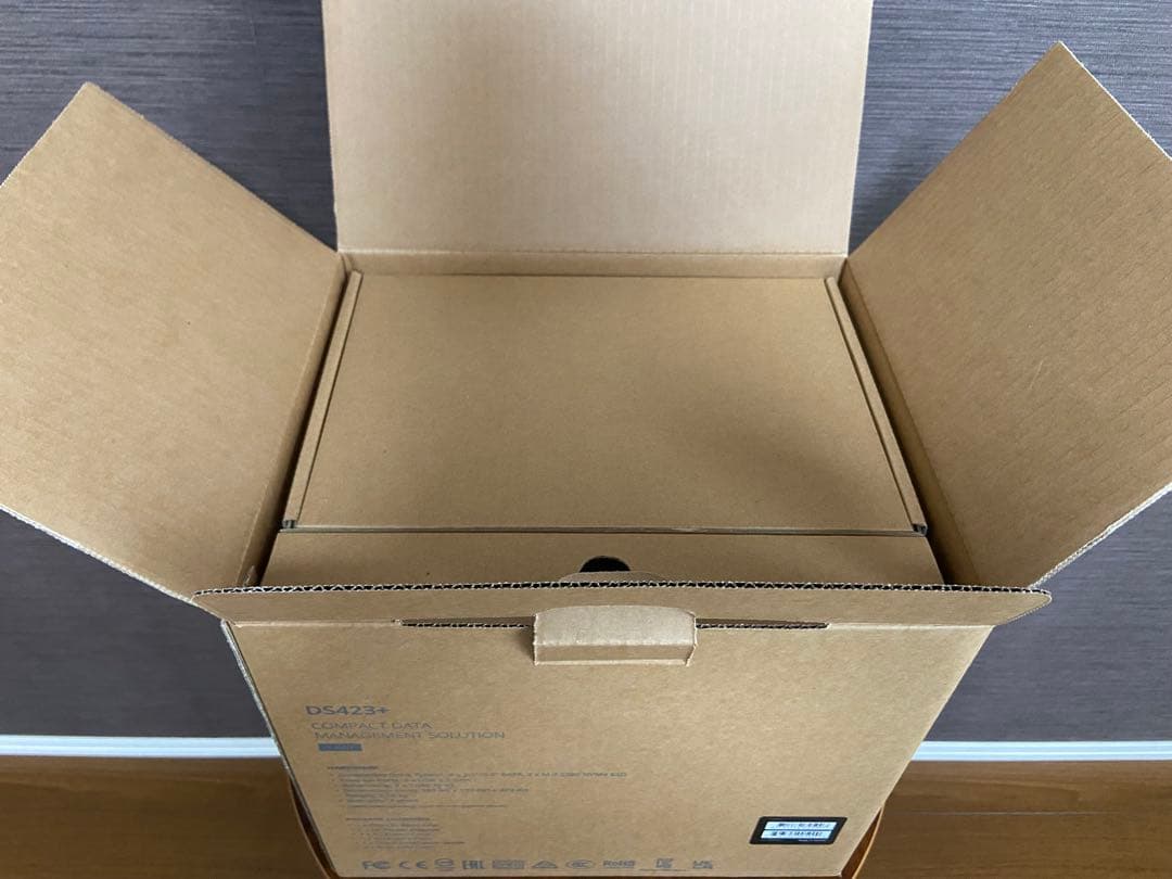 Synology DS423+ 4ベイ NAS / 8TB HDD x4