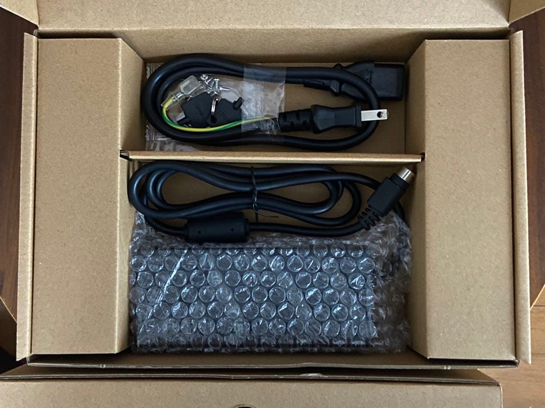 Synology DS423+ 4ベイ NAS / 8TB HDD x4