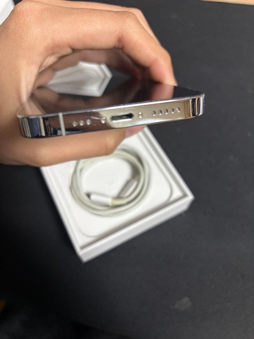 【美品】iPhone 14 Pro シルバー128GB SIMフリー