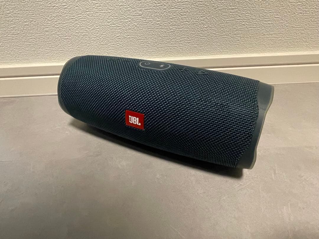 JBL CHARGE4 ワイヤレススピーカー ケース付き