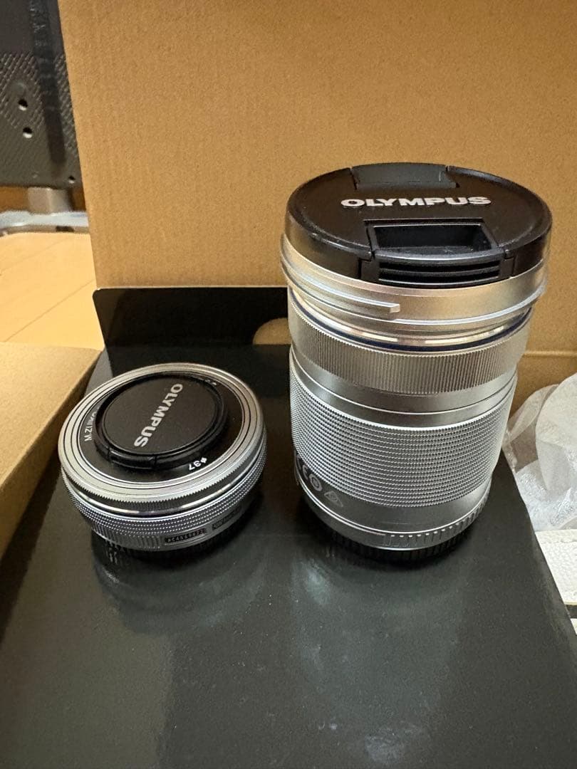 OLYMPUS PEN E-P7 EZダブルズームキット　 ホワイト