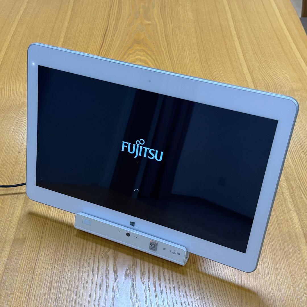 富士通 LIFEBOOK GH77