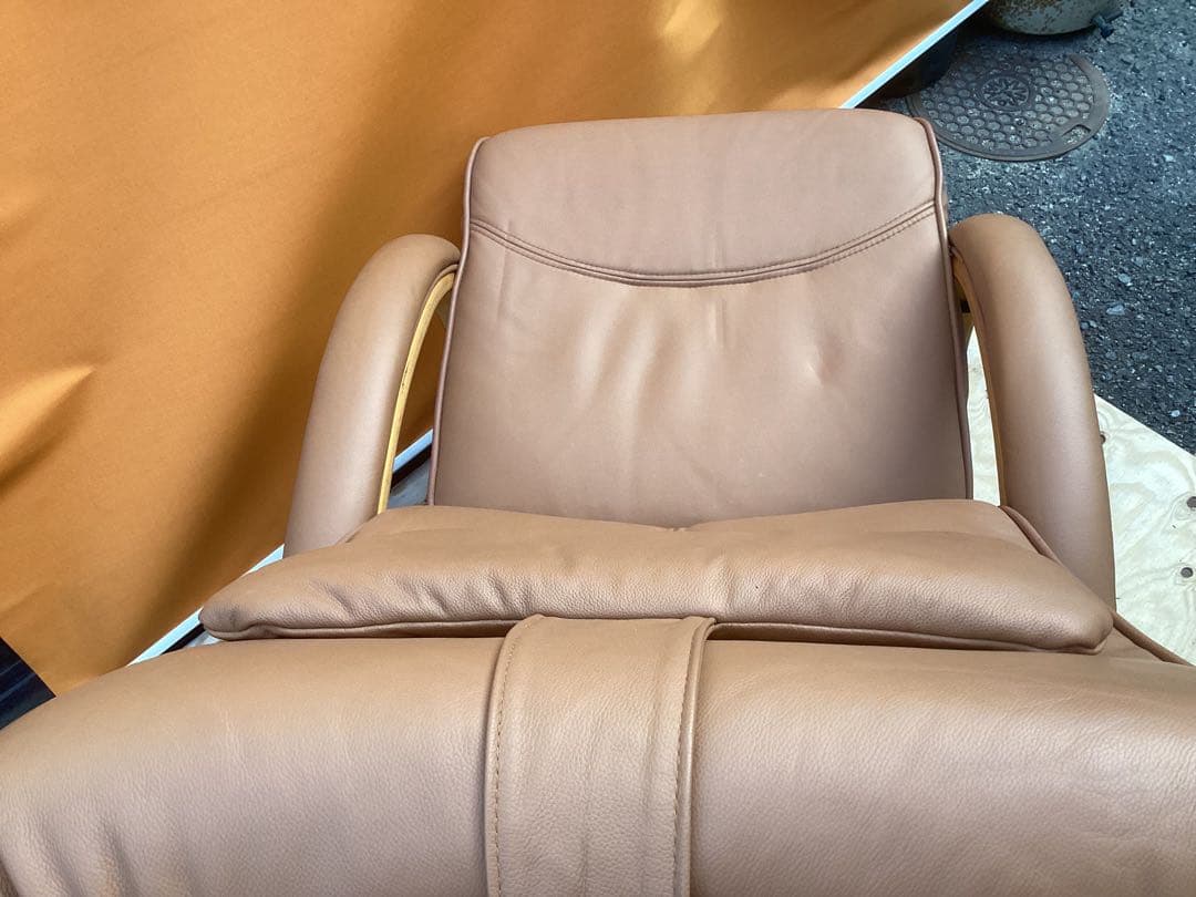 輸入品 高級 革張りリクライニングチェア 360°回転式 中古美品