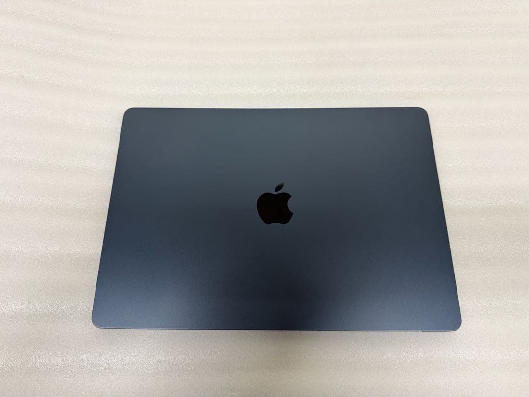 【極美品】MacBook Air 15インチ M4 16GB 256GB 特典付
