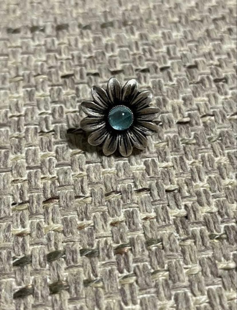 GUCCI フラワーピアス 青